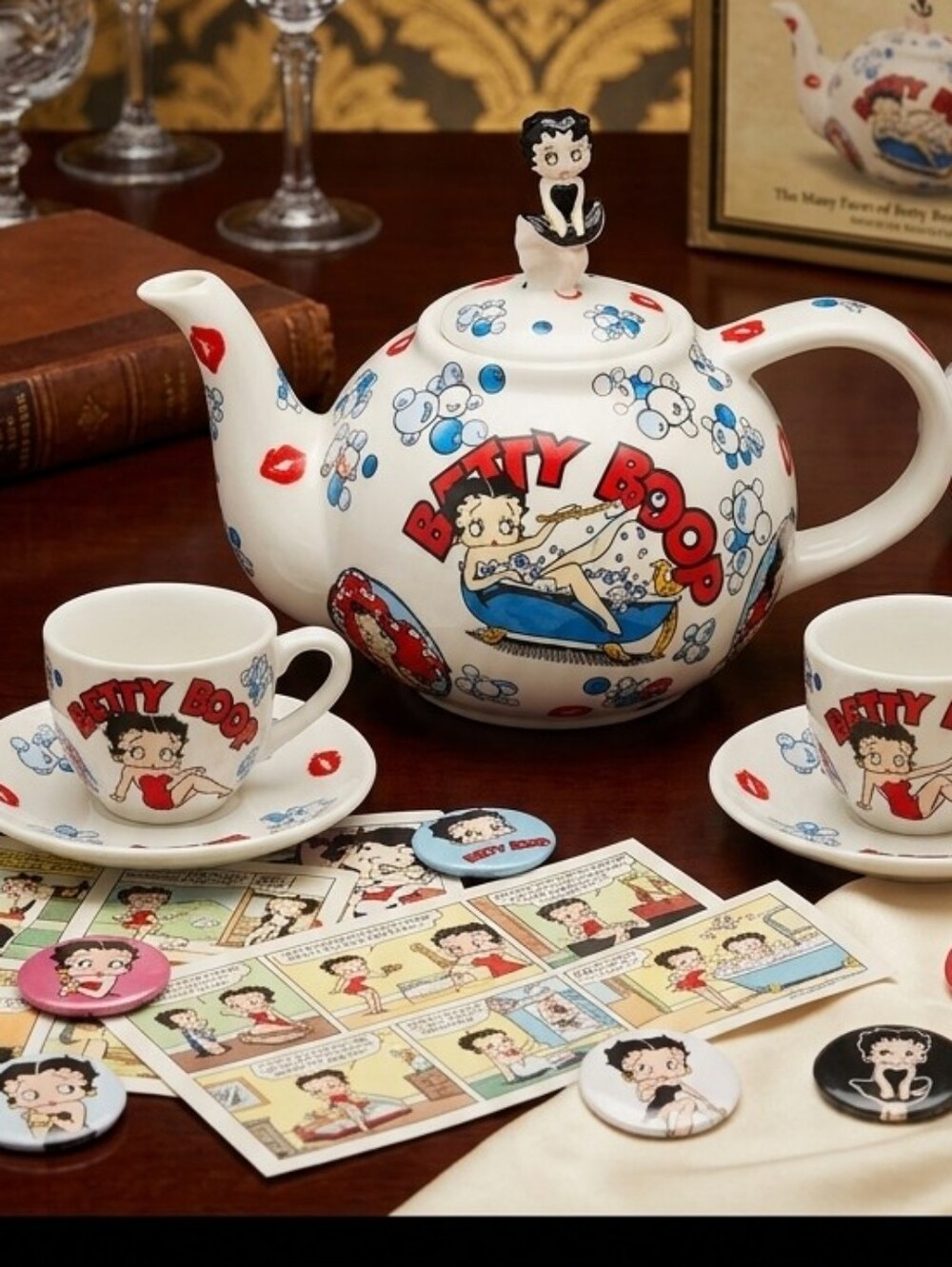 Cardew Design The Many Faces of Betty Boop Porcelain Teapot 2003